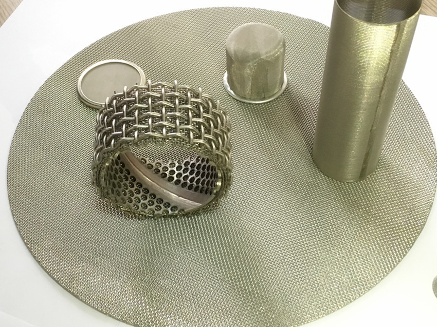 Multiple Layered Stainless Steel Wire Mesh Filter Round Multiple Layered Stainless Steel Wire Mesh Filter Round Screen