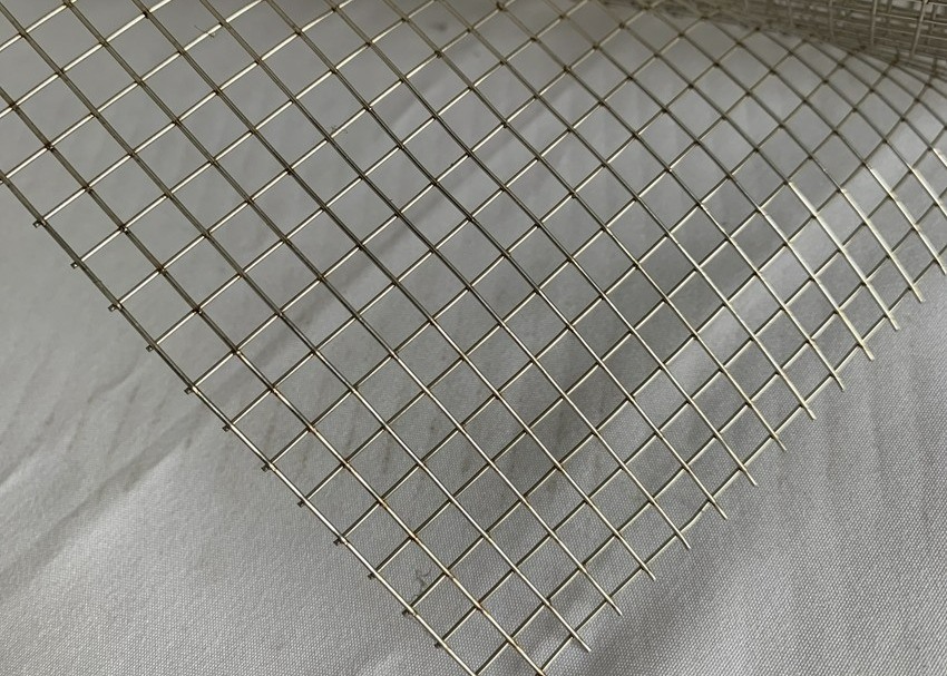 Stainless 6x6mm Welded Steel Wire Mesh Diameter 23 Gauge Hardware Cloth